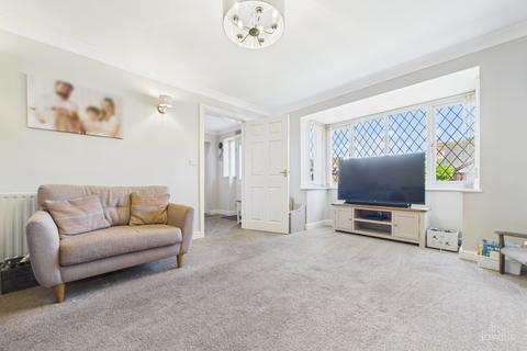 8 The Bridles, Goxhill, Barrow-upon-humber, DN19 7GA
