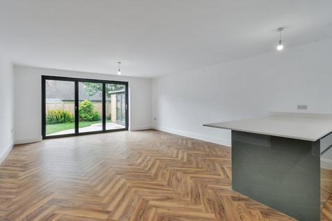 4 bedroom detached house for sale, Mulwith Close, Heworth Village, York, YO31