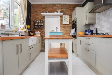 undefined, Cambridge Road, Hastings