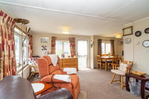 2 bedroom mobile home for sale, Arkley Park, Arkley EN5