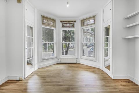 23a Aubert Road, London, N5 1TX