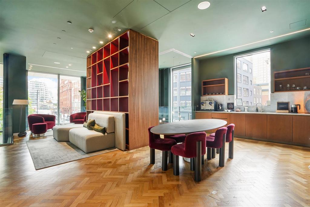 Flat 2508, 145 City Road London    (12).jpg