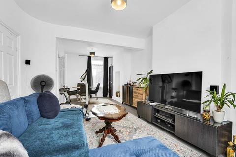 19 Pearcroft Road, London, E11 4DP