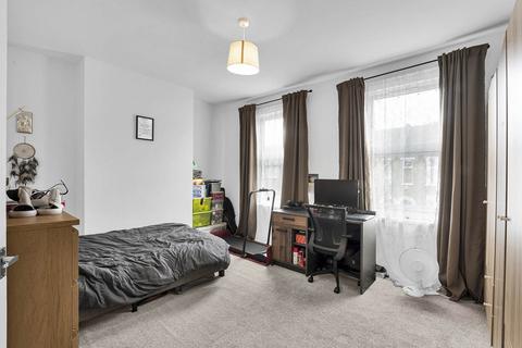 19 Pearcroft Road, London, E11 4DP