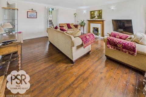undefined, Scaliot Close, New Mills, SK22