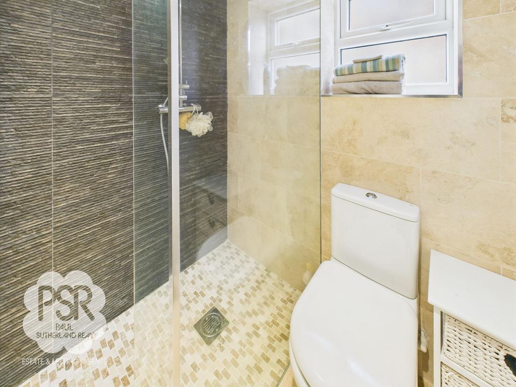 Ground Floor Wet-Room