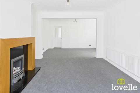 3 bedroom end of terrace house for sale, Endike Lane, Kingston upon Hull HU6