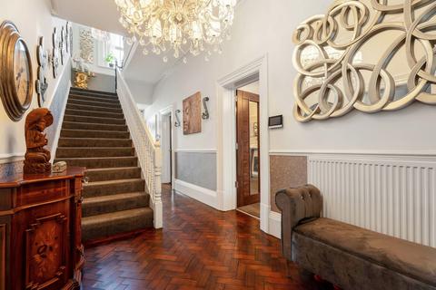 5 bedroom detached house for sale, Amos Lane Wolverhampton, West Midlands, WV11 1LE