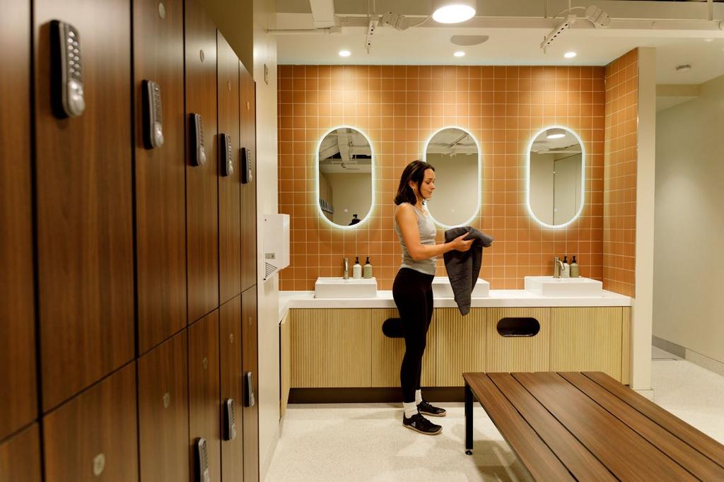 RS1016 Uncommon Holborn Showers.jpg