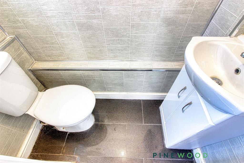 Ground floor wc
