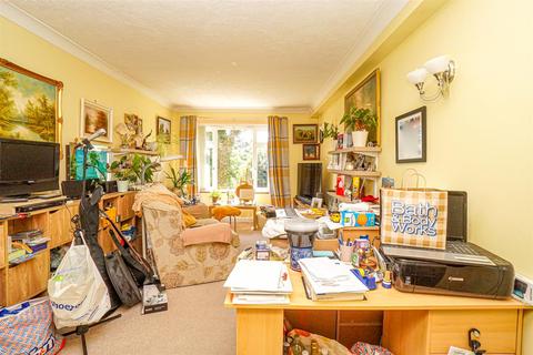 1 bedroom flat for sale, St. Helens Crescent, Hastings