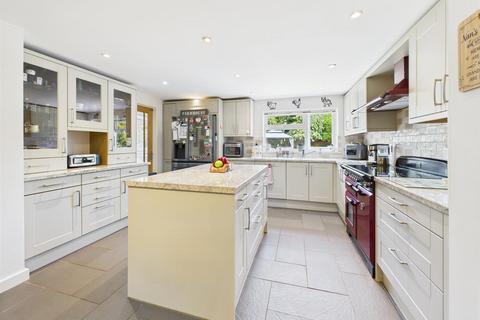Treyarnon Main Road, Huntley, Gloucester, GL19 3EA