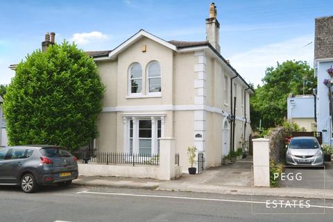 158 Avenue Road, Torquay, TQ2 5LQ