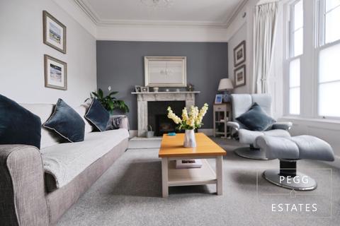 158 Avenue Road, Torquay, TQ2 5LQ