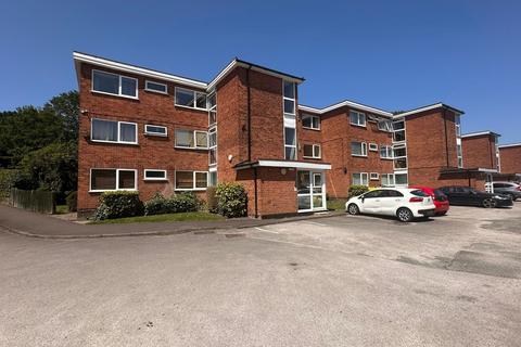 2 bedroom flat to rent, Wentworth Court, 200 Lichfield Road, Sutton Coldfield, West Midlands, B74
