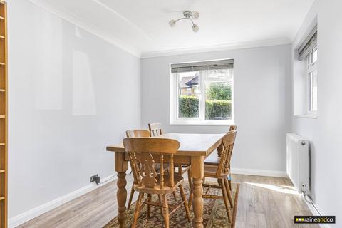 61 Cecil Crescent, Hatfield, AL10 0HG