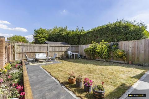 61 Cecil Crescent, Hatfield, AL10 0HG