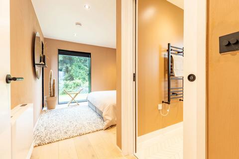 undefined, 1 Lakeshore Reserve, The Lower Mill Esttae