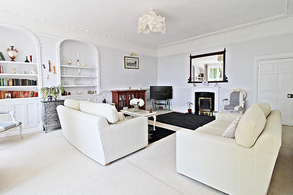 Drawing room