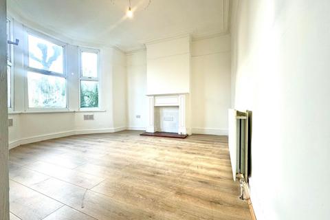 2 bedroom flat to rent, Sheringham Avenue, London, E12