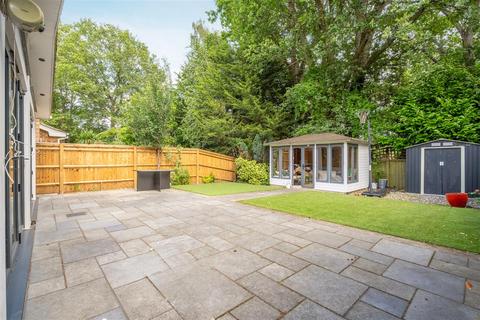 8 Kaynes Park, Ascot, SL5 8DP