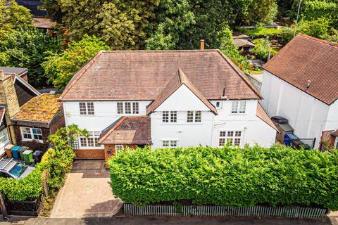 Eastcote Road, Pinner HA5
