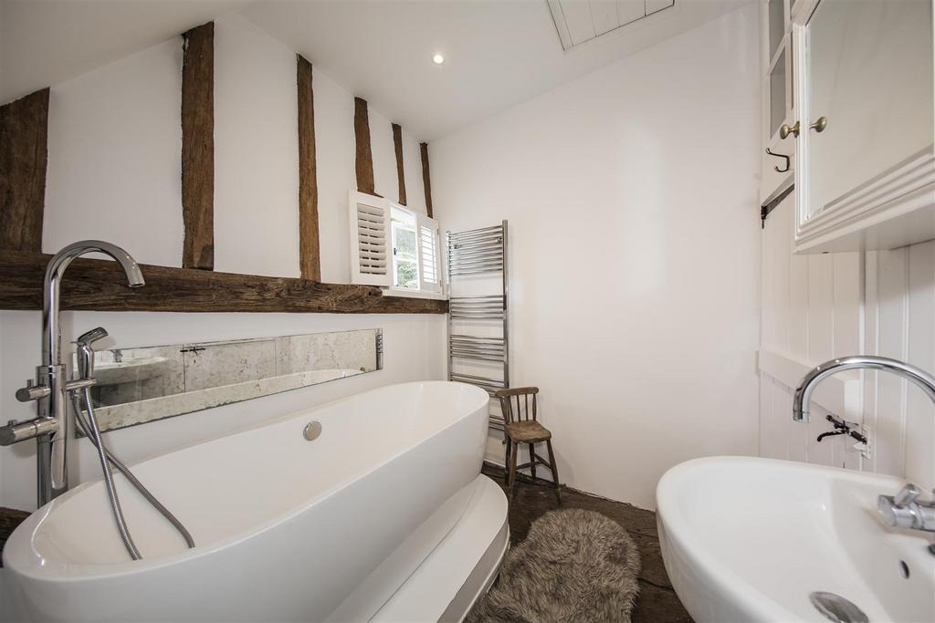 Modern Bathroom