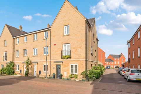 4 bedroom end of terrace house for sale, Mortimer Gardens, Colchester, Essex