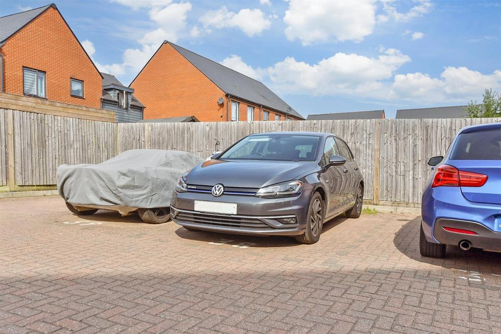 Driveway/Parking
