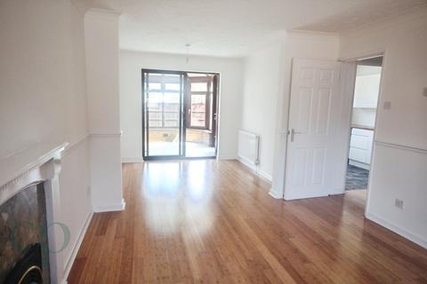 3 bedroom detached house to rent, Studley Road, Wootton, Bedford, MK43
