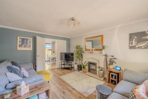3 bedroom detached house for sale, Daffodil Court, Cwmbran NP44