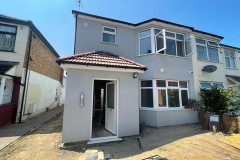 Basildene Road, Greater London TW4