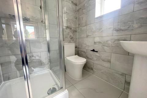 undefined, Basildene Road, Greater London TW4