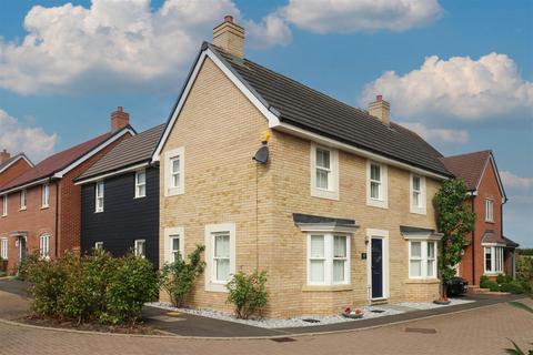 4 bedroom detached house for sale, Trinidad Grove, Bletchley, Milton Keynes