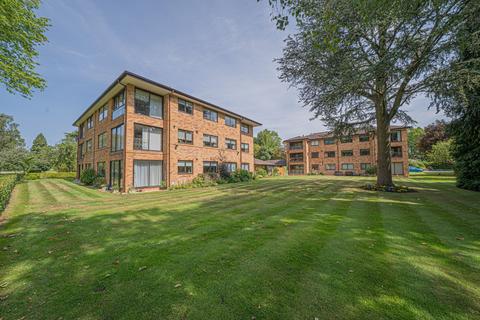 undefined, Warwick Road, Knowle, B93