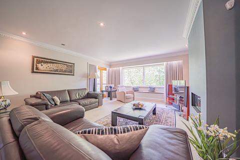 undefined, Warwick Road, Knowle, B93