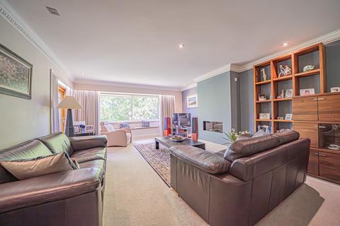 undefined, Warwick Road, Knowle, B93
