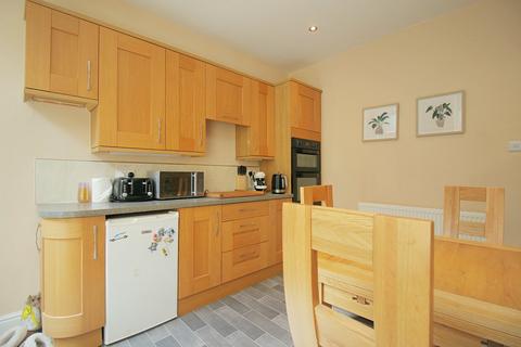 undefined, Bradford Road, Idle, Bradford, BD10