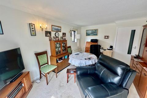 undefined, South Street, Farnham