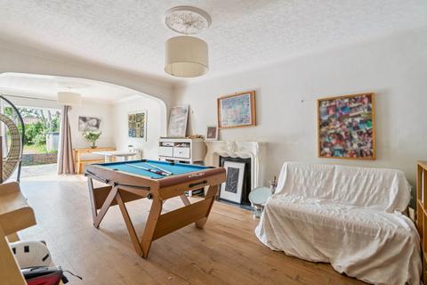 5 Sherwoods Road, Watford, WD19 4AY