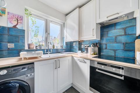 1 Ellenbrook Close, Watford, WD24 4DP