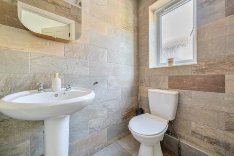 1 Ellenbrook Close, Watford, WD24 4DP