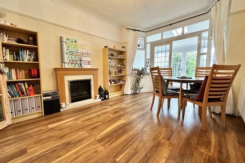 3 bedroom semi-detached house for sale, Links Road, North Shore FY1