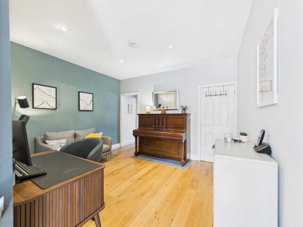 Family room 3