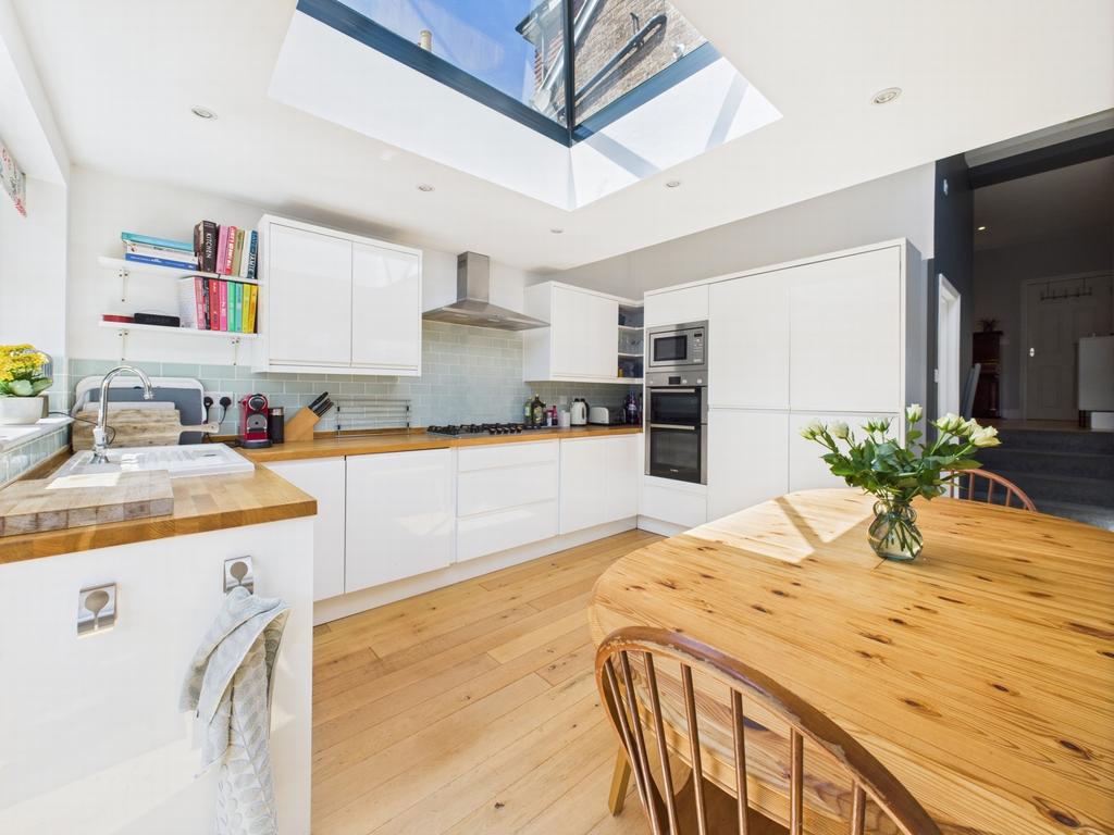 Kitchen 2