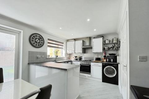 6 bedroom semi-detached house for sale, Mackley Close, South Shields