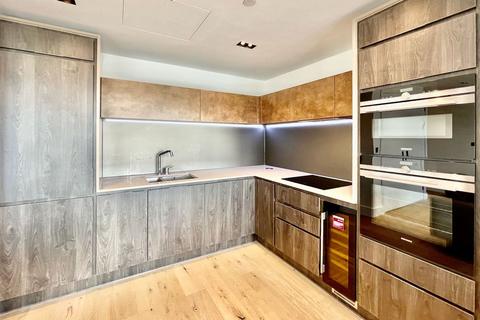 2 bedroom apartment to rent, Exchange Gardens, London SW8