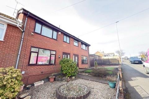 3 bedroom townhouse for sale, Trent Road, Oldham OL2