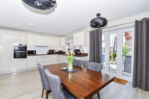 undefined, Matthews Close, Snodland, Kent