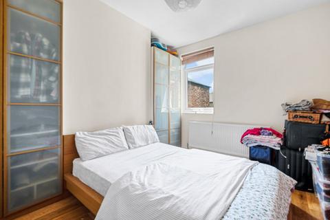 2 bedroom apartment for sale, Litchfield Gardens, London, NW10
